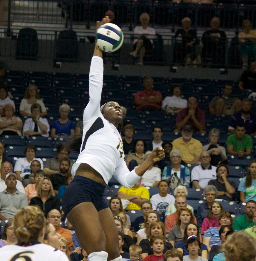 Alugbue Named BIG EAST Player Of The Week Sophomore Toni Alugbue has earned recognition from the BIG EAST four straight weeks.