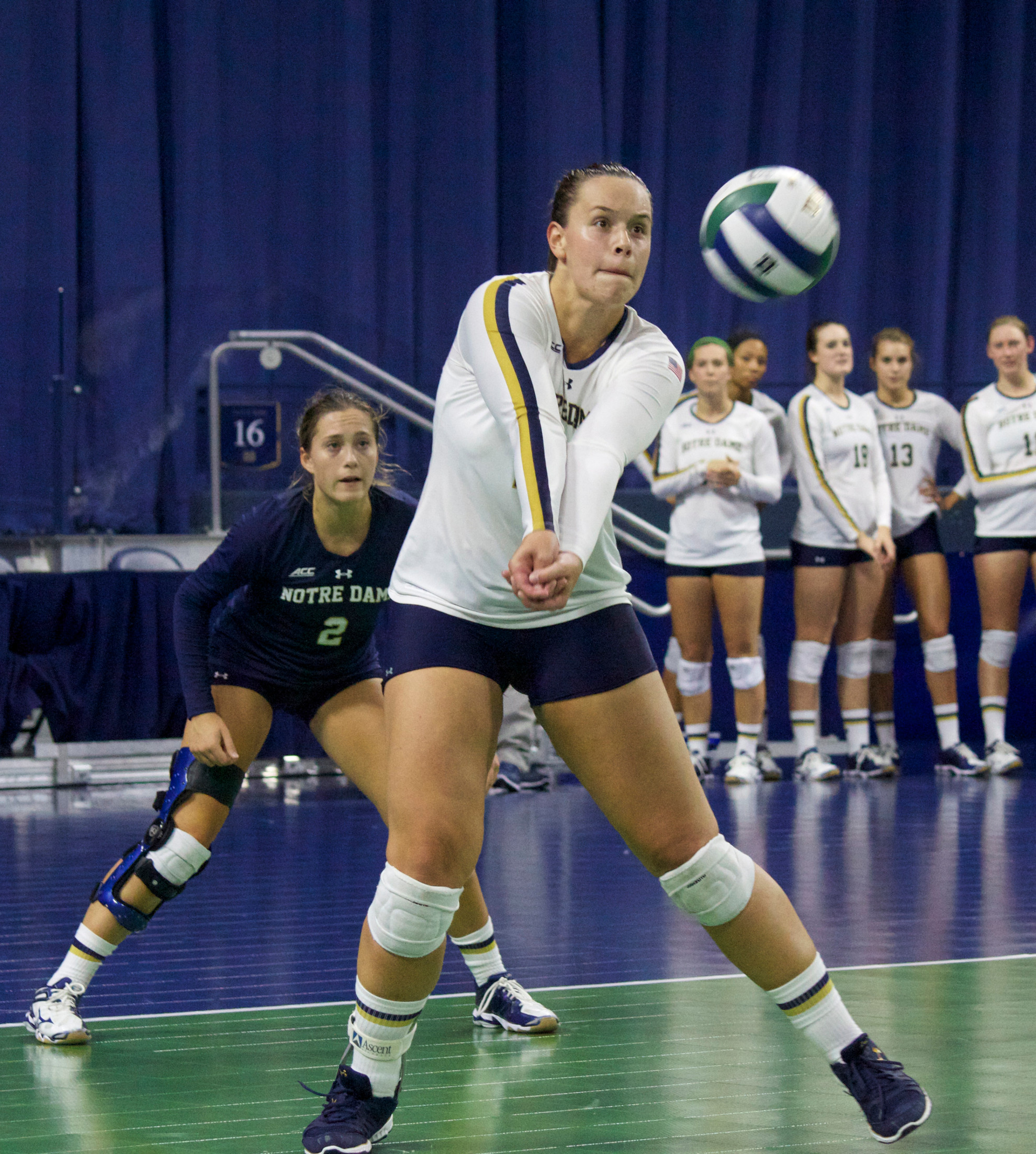 Irish Fall In Five Sets To Georgia Tech On Halloween Senior Jeni Houser had 13 kills, a career-high 12 digs, five blocks and two service aces in a 3-2 loss Friday night against Georgia Tech.