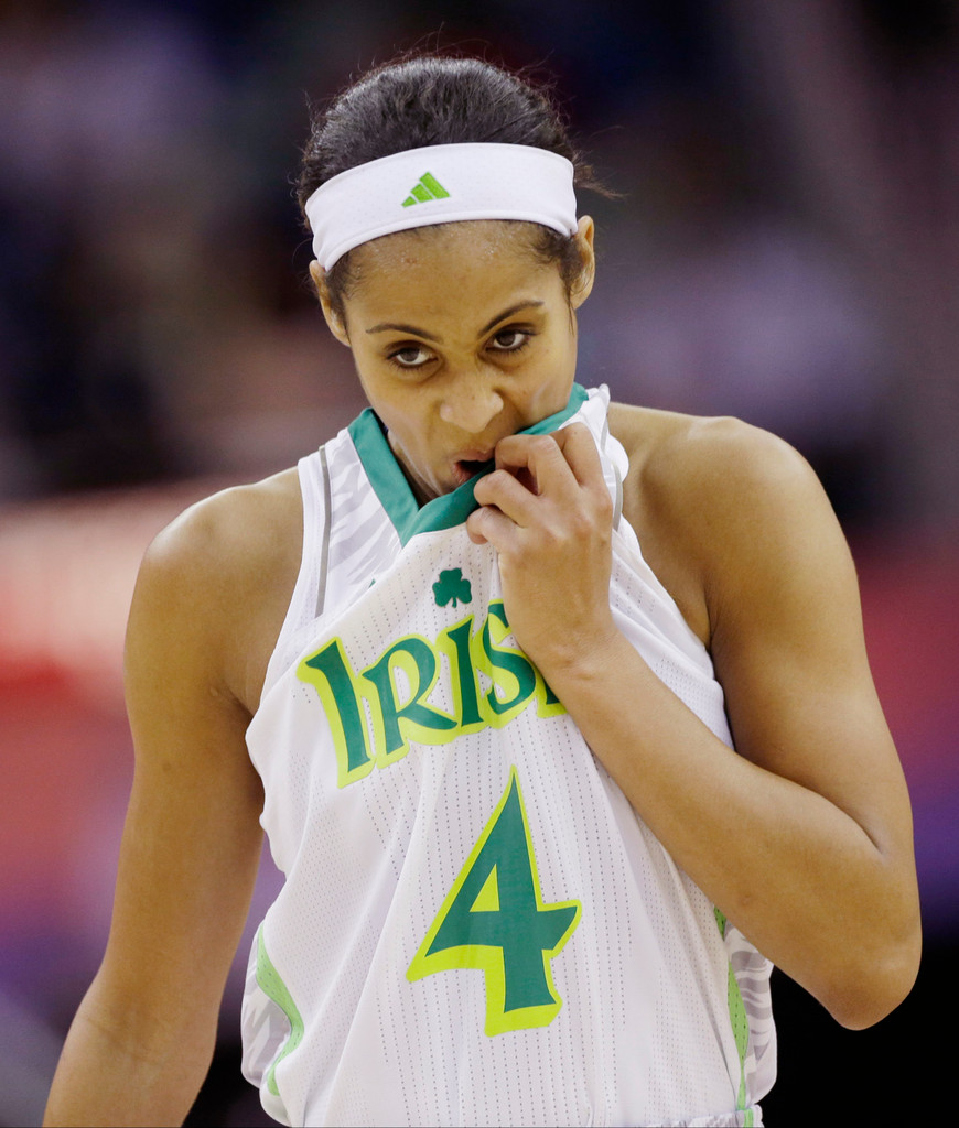 #2 Irish Fall to #3 UConn in Final Four (AP)