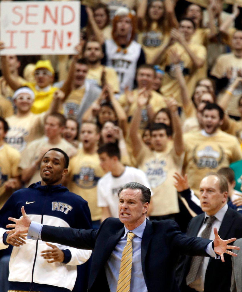 Notre Dame Overcomes Slow Start, Upends No. 20 Pitt, 51-42 (AP)