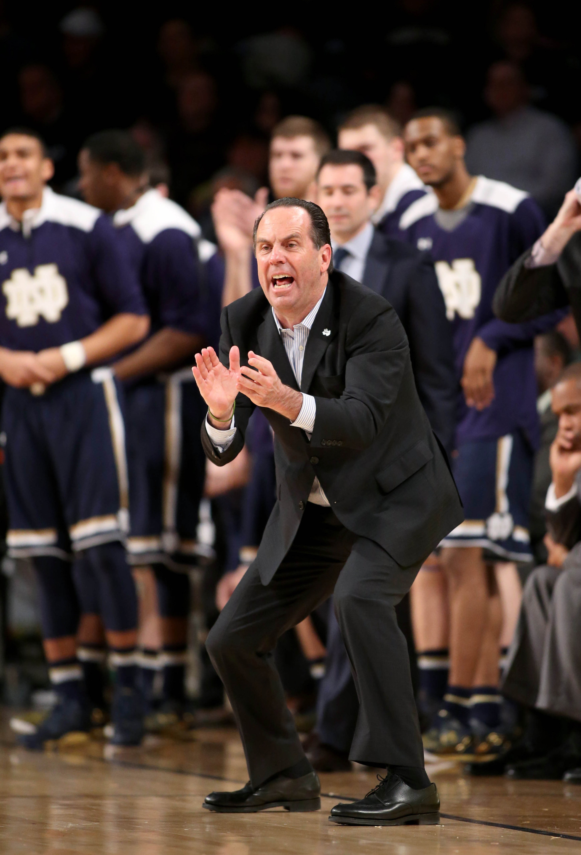 #12/11 Notre Dame Visits #16/14 Louisville On Wednesday Head coach Mike Brey has guided Notre Dame to a 6-2 road record in ACC play this season. The six victories are the most conference road wins ever for the Fighting Irish in a single campaign.