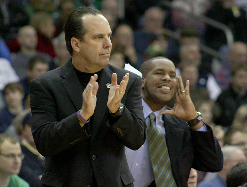 Irish Hit The Road To Face UConn On Saturday Mike Brey notched his 200th win at Notre Dame on Wednesday night against Providence