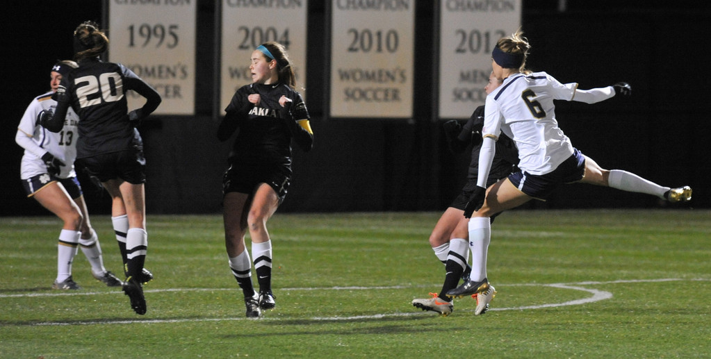NCAA Soccer Championship Round 1 - Notre Dame vs. Oakland