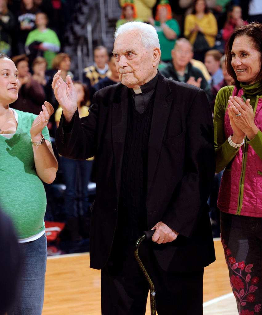 No. 5 Irish Rout Utah State, 109-70 (AP)