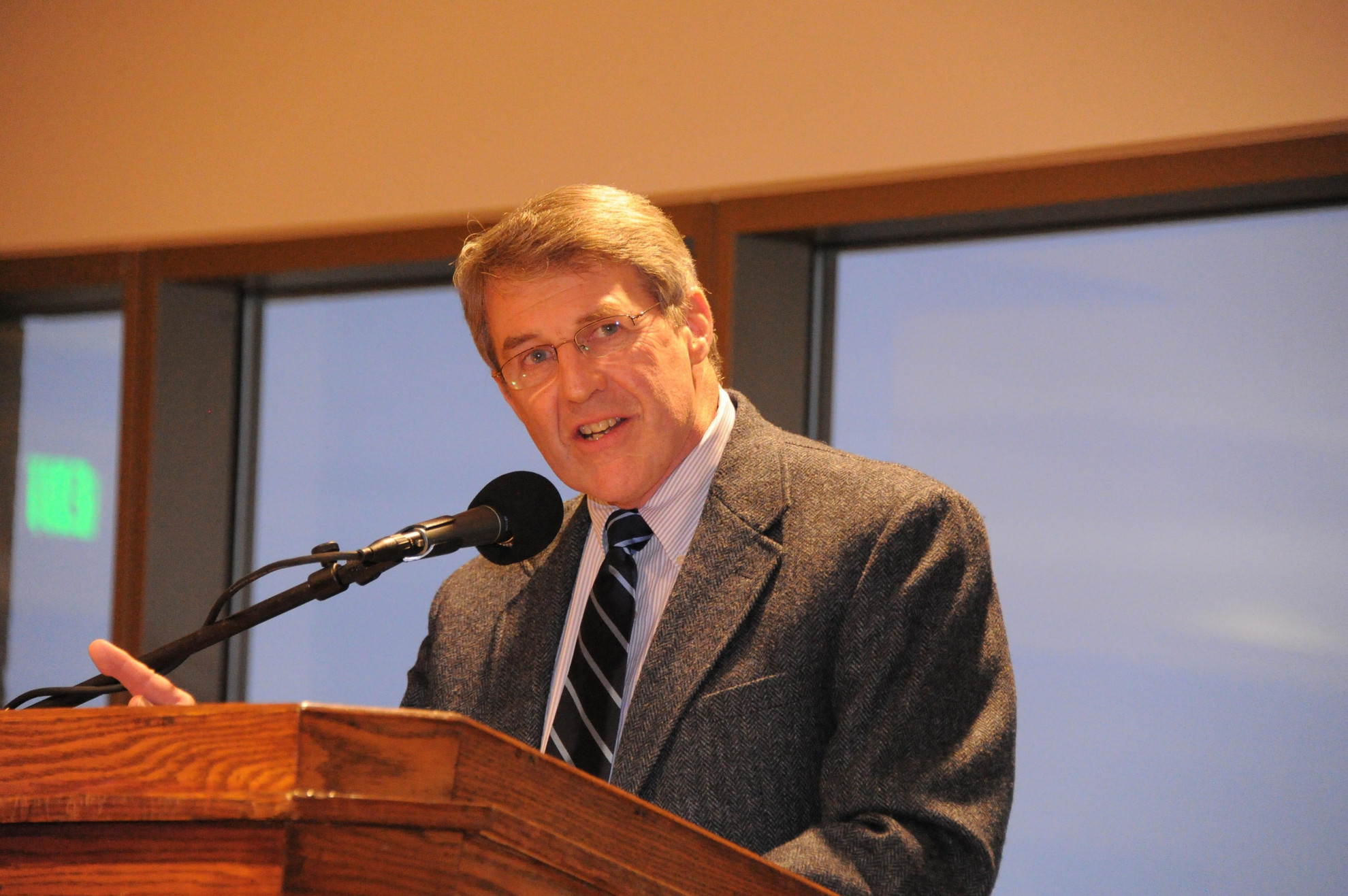 Monogram Club Video Corner: Blue-Gold Weekend Highlights Men's swimming head coach Tim Welsh served as the keynote speaker at the manager reunion