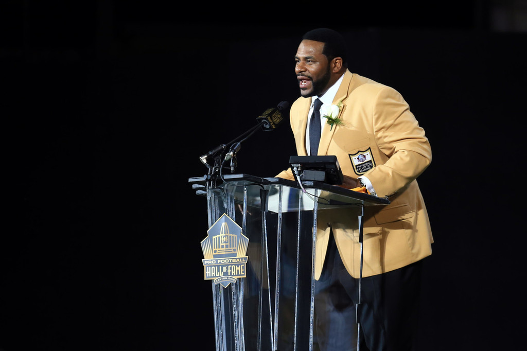 Jerome Bettis and Tim Brown inducted into Pro Football Hall of Fame