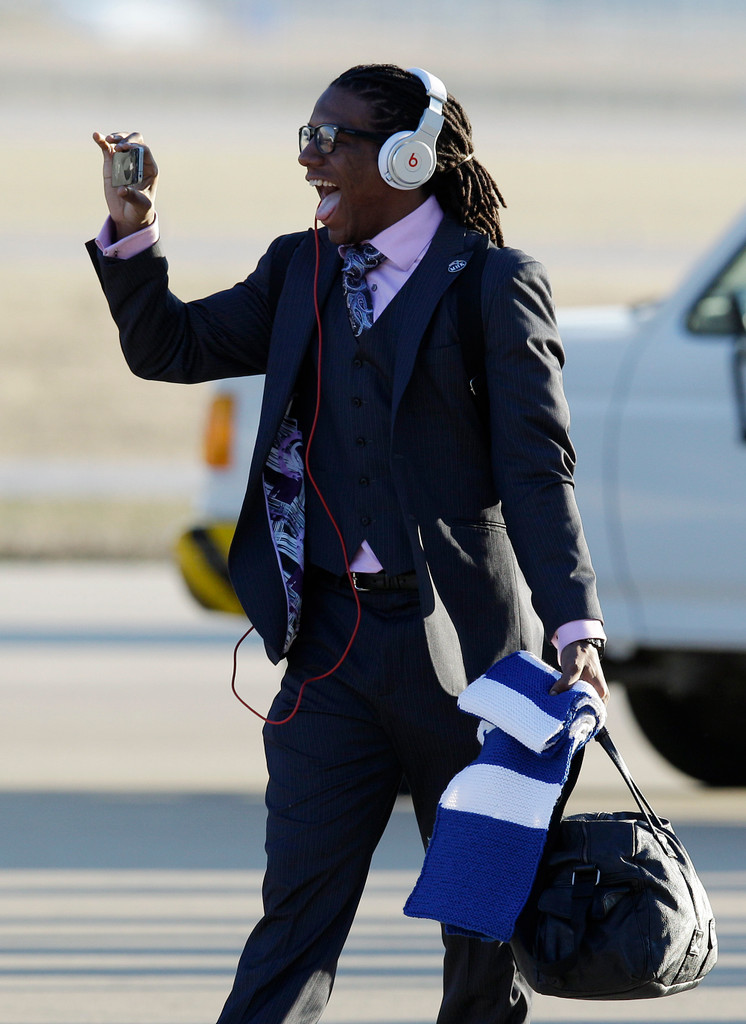 Justin Tuck & Sergio Brown at Super Bowl XLVI (AP)