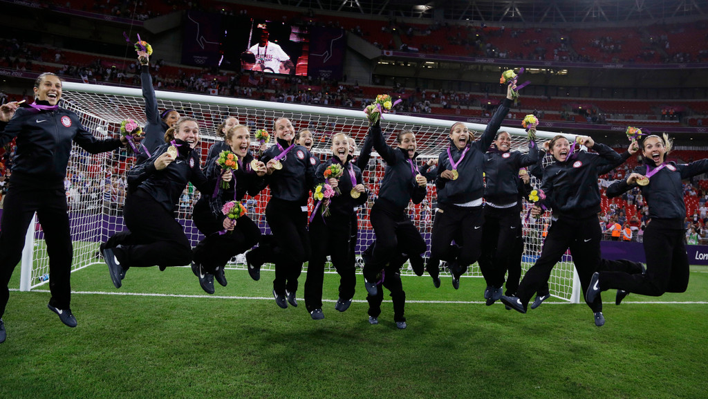 Shannon Boxx London Olympics Gallery (AP)