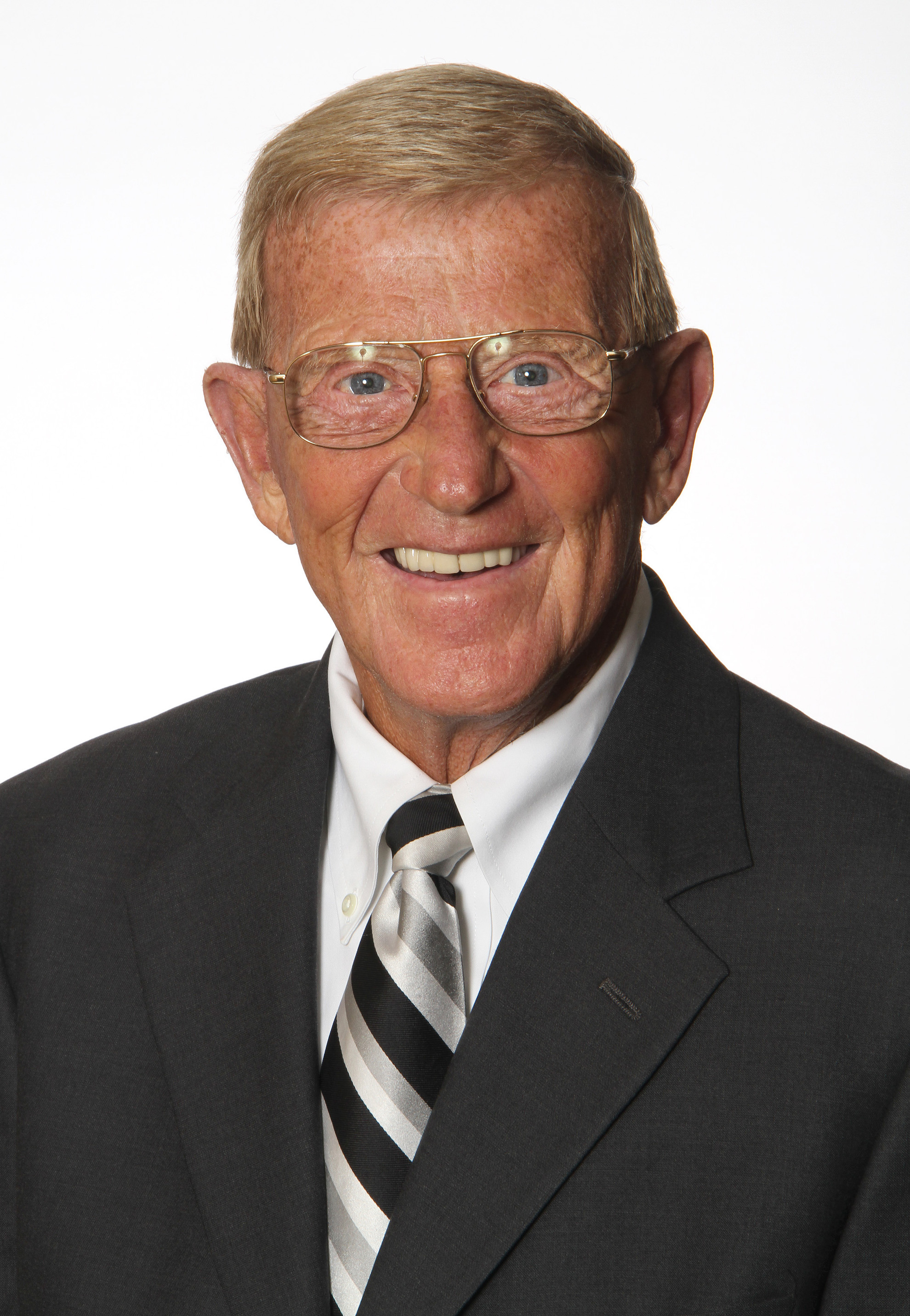 Lou Holtz To Serve As A Guest Speaker At 2016 Coaches Clinic 2011 - Lou Holtz