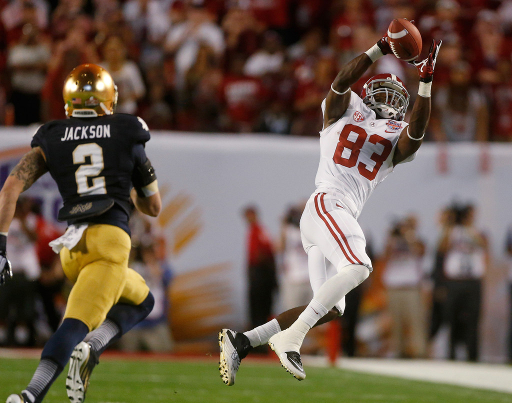 Irish Title Hopes Halted By Crimson Tide, 42-14 (AP)