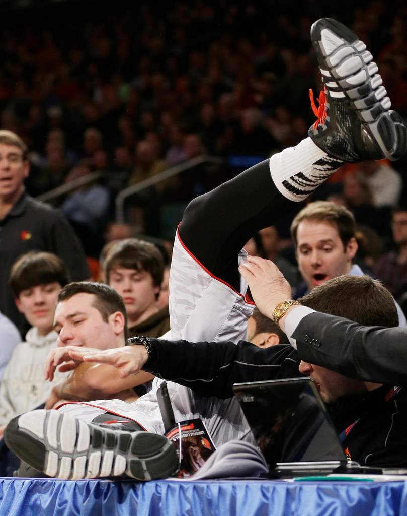 No. 24 Notre Dame Knocked Out of BIG EAST Tournament (AP)