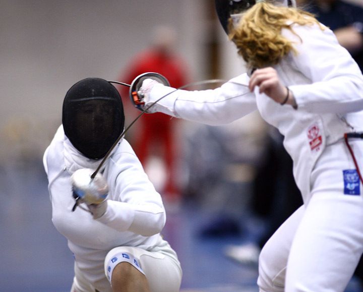 Freshman Kelly Hurley followed up her 51-4 record in the regular season by winning the MFC women's epee title.