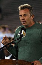 Notre Dame and NFL legend Joe Montana spoke at the Notre Dame - USC Pep Rally, which was broadcast live on www.und.com.