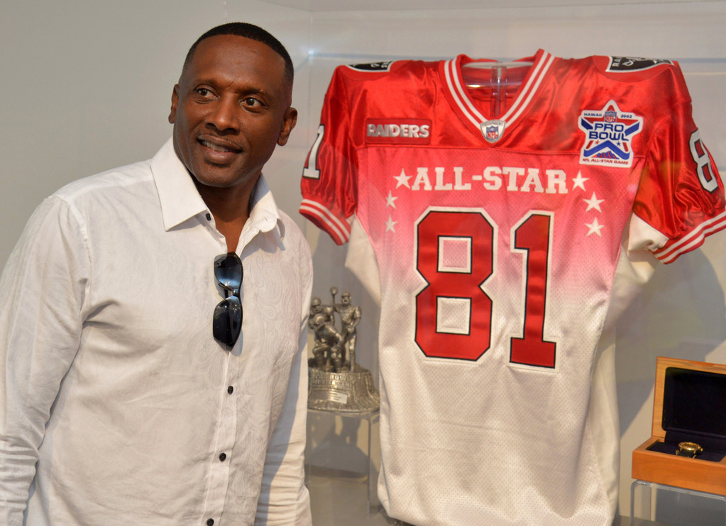 Jerome Bettis and Tim Brown inducted into Pro Football Hall of Fame