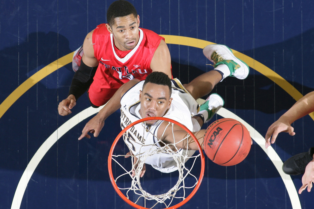 Notre Dame 92, Seattle 49