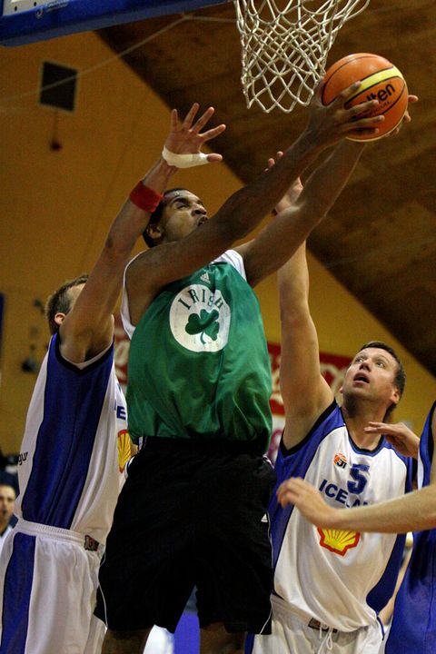 Men's Basketball Wins Emerald Hoops International Series (photos by Tish Brey)