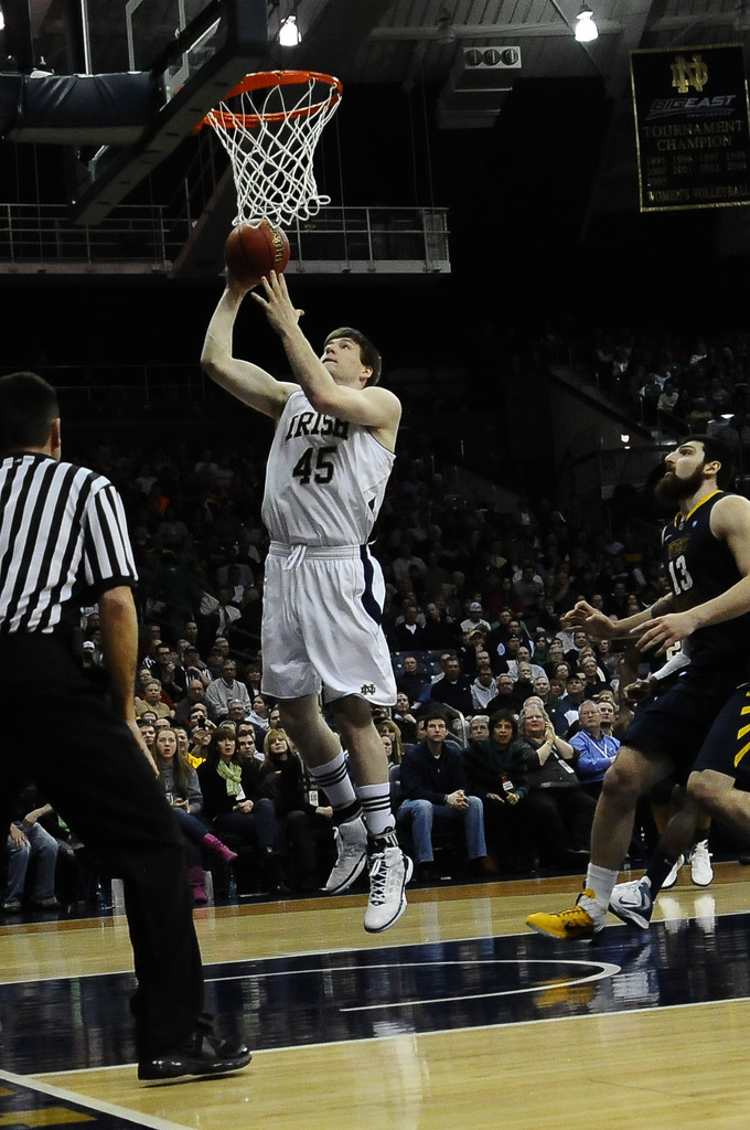 Notre Dame Men's Basketball vs West Virginia on February 22nd, 2011