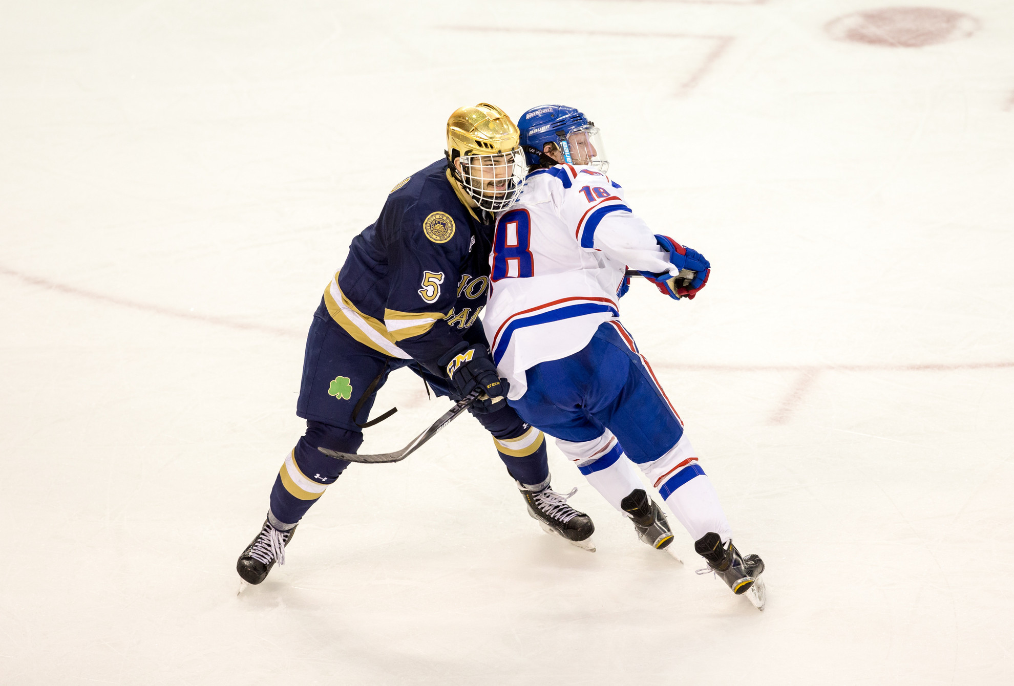 Hockey Hands Out Team Awards MAR14_2015_ND_UML_0827