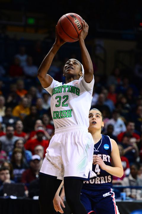 <em>Sophomore guard Jewell Loyd was one of five Notre Dame players in double figures with 15 points.</em>