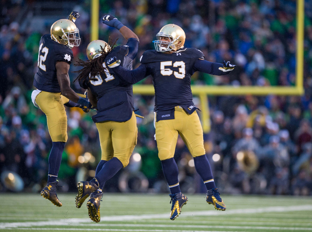 #9/8 Notre Dame 17, #14/13 Stanford 14 (USATSI)