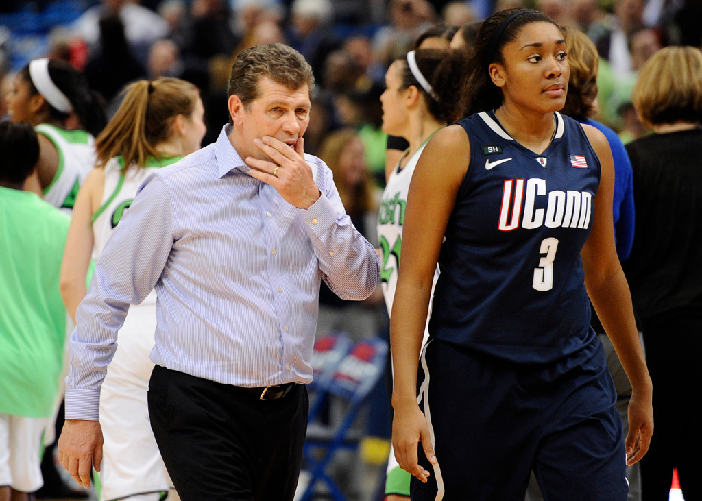 BIG EAST CHAMPS! Achonwa's Layup Lifts #2 Irish Past #3 UConn, 61-59 (AP)
