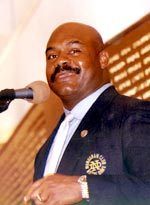 Dave Duerson was a past president of the Notre Dame Monogram Club and was a member of the University of Notre Dame Board of Trustees from 2001-05.