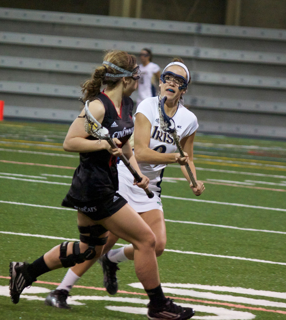 Women's Lacrosse Beats Cincinnati, 25-1