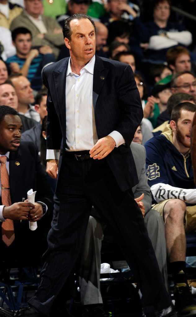 No. 25 Notre Dame beats No. 11 Louisville in 5OT (AP)