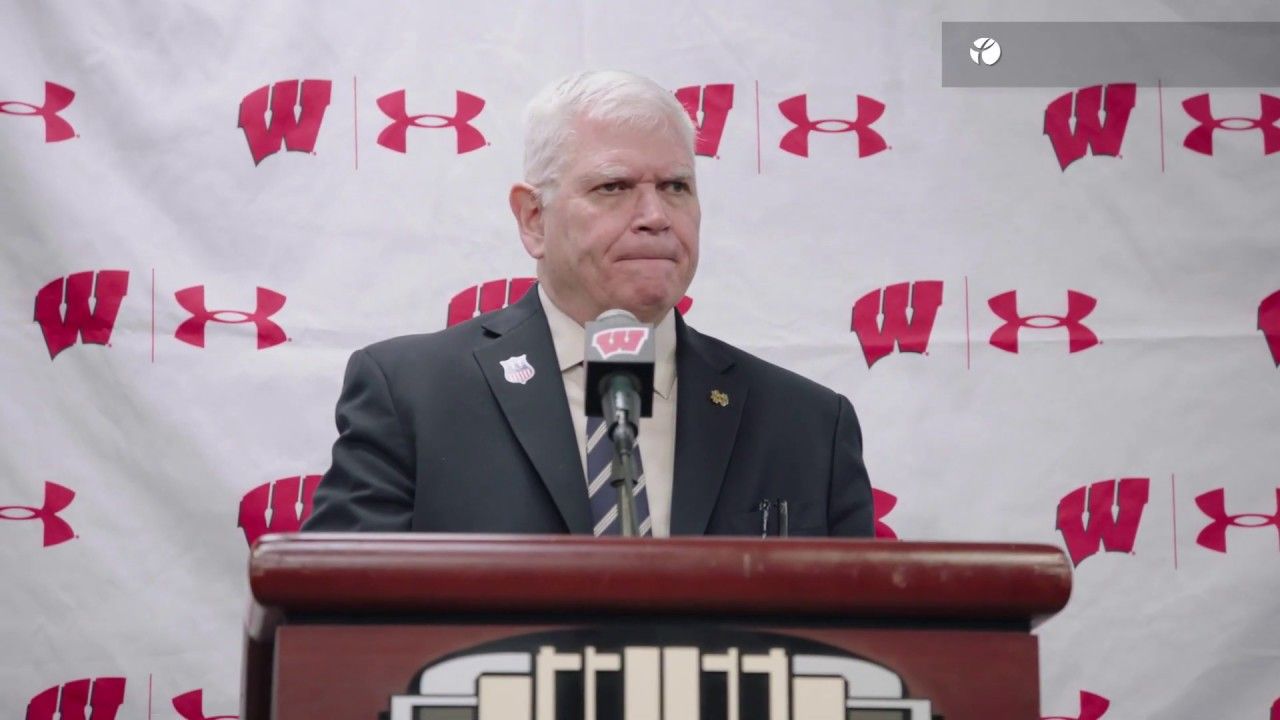 @NDHockey | Jeff Jackson Post-Game Press Conference at Wisconsin, United Center (2019)