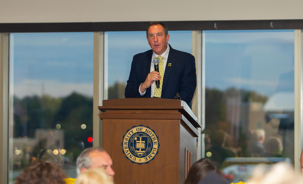 Notre Dame Fighting Irish - Official Athletics Website