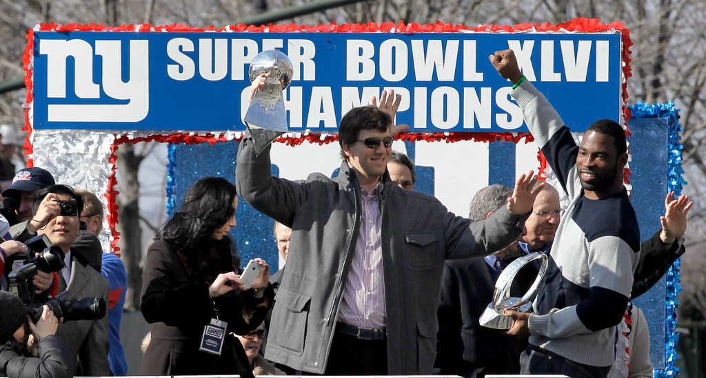 Justin Tuck & Sergio Brown at Super Bowl XLVI (AP)
