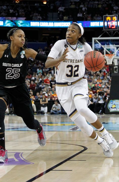 Jewell Loyd scored a game-high 22 points in Notre Dame'a 66-65 win over South Carolina in the NCAA Women's Final Four national semifinals on Sunday night in Tampa, Fla.