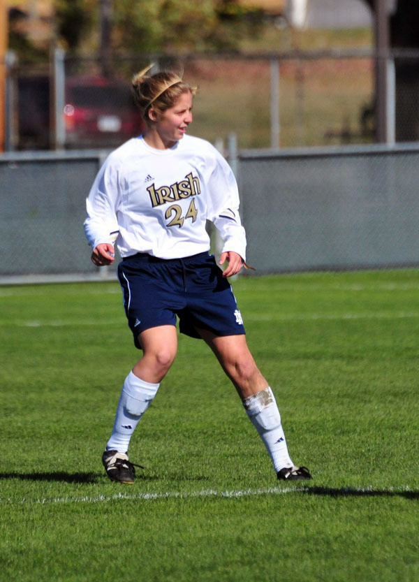 #3 Irish Blank Ireland National Team, 1-0, In Exhibition Opener Sophomore midfielder Ellen Jantsch poked home a cross from classmate Melissa Henderson in the 37th minute, lifting #3 Notre Dame to a 1-0 exhibition win over the Ireland National Team on Tuesday night at Kuntz Stadium in Indianapolis.