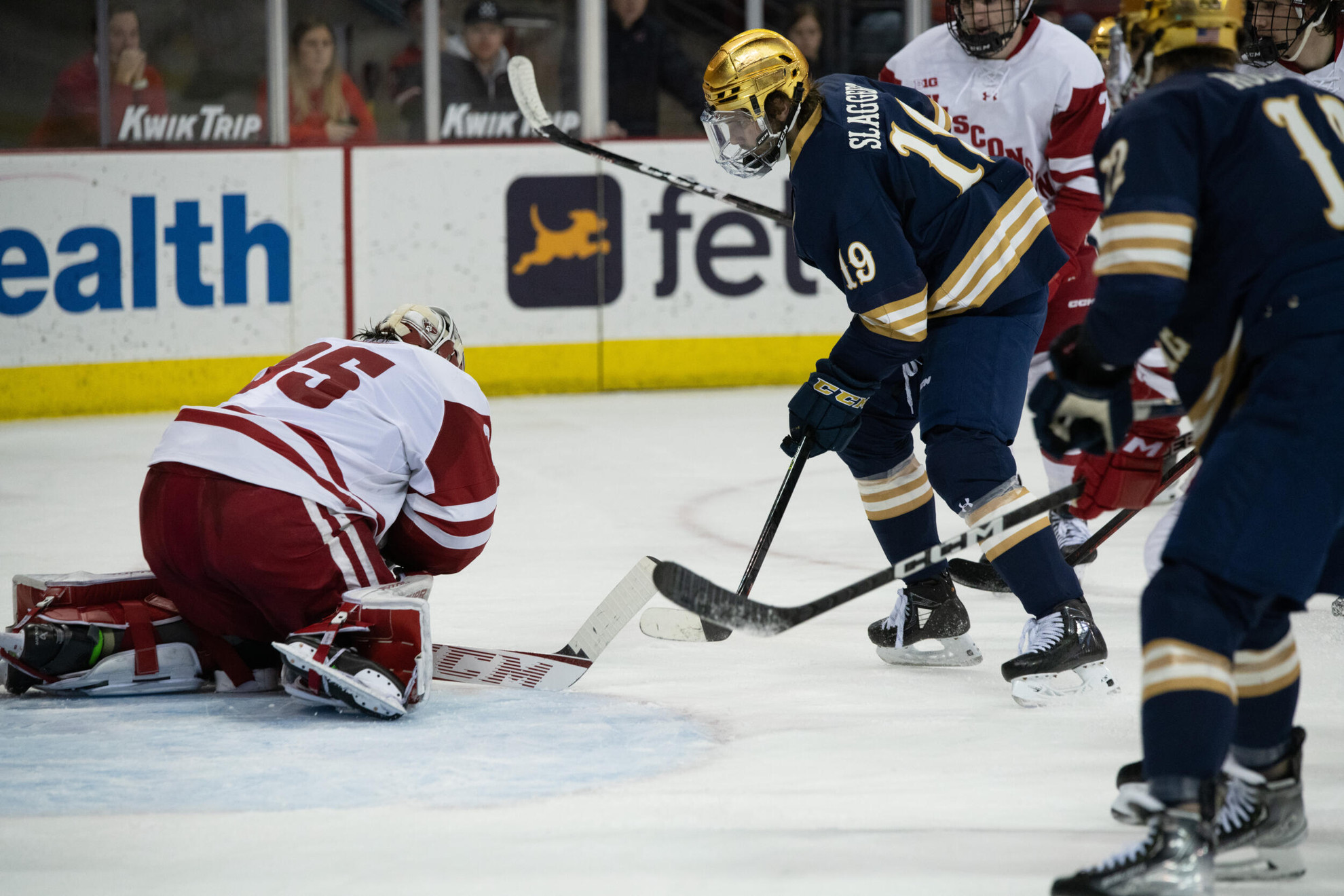 Hockey Falls At Wisconsin Friday Hockey Falls At Wisconsin Friday