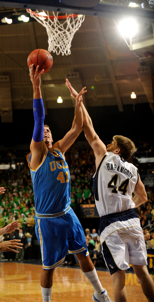 Notre Dame Nixes UCLA, 84-73 (AP)