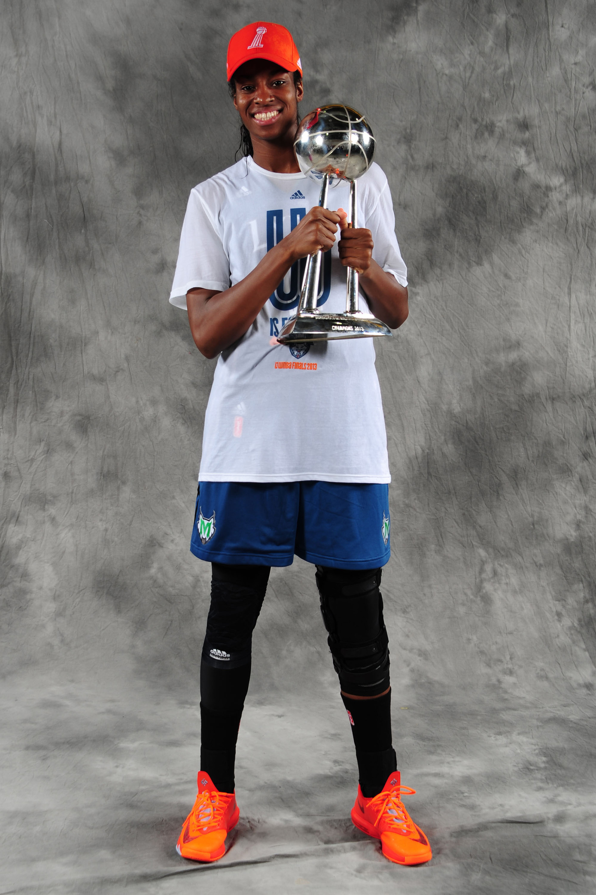 Notre Dame Alum Devereaux Peters Wins Second WNBA Title DSC_8383
