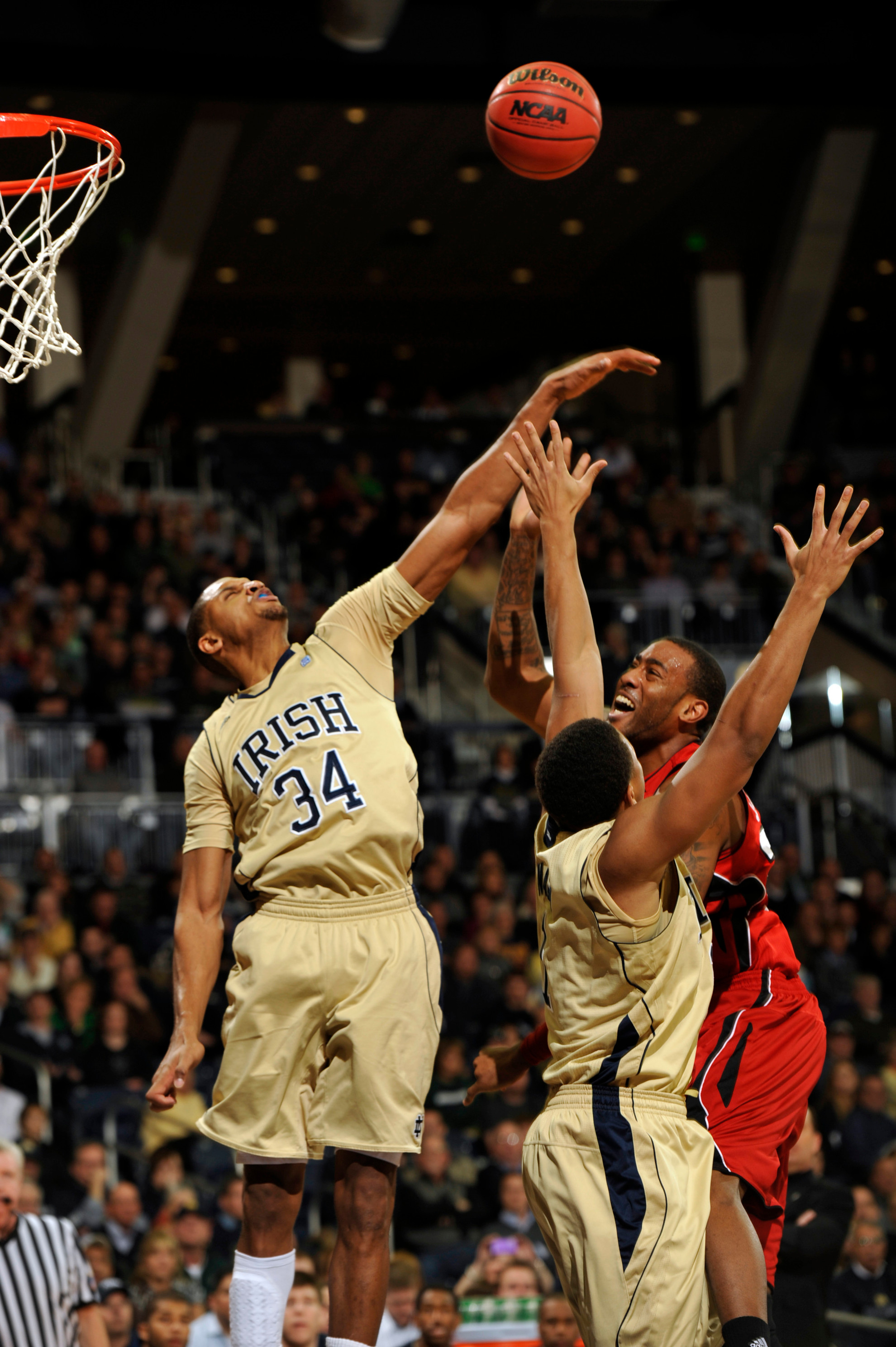 Carleton Scott Named To BIG EAST Weekly Honor Roll For The Second Time This Season Louisville Notre Dame Basketball