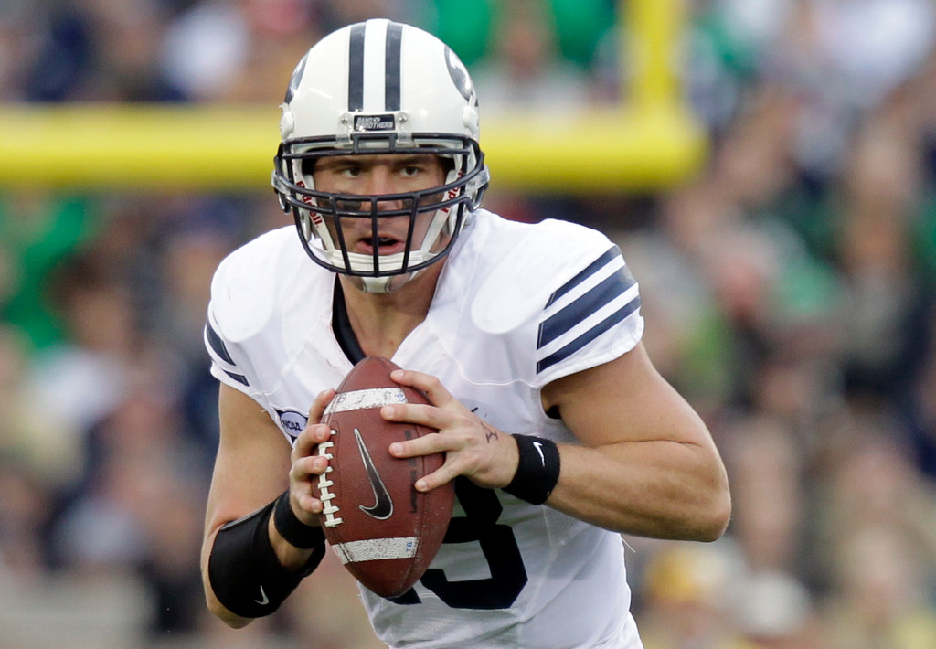 No. 5 Notre Dame Remains Unbeaten, Topping BYU 17-14 (AP)