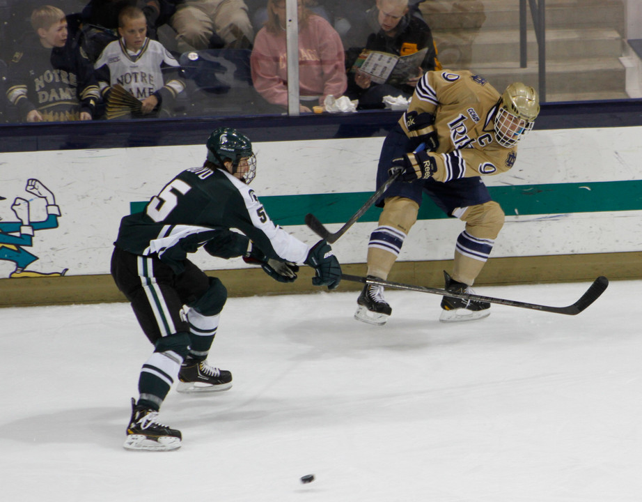 Anders Lee scored the lone goal for Notre Dame in the 4-1 loss at Michigan State.  The goal was his team-best 12th of the season.