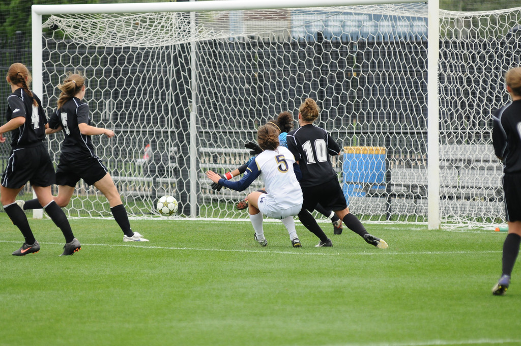 Notre Dame Women's Soccer vs Oakland on 09-23-2012