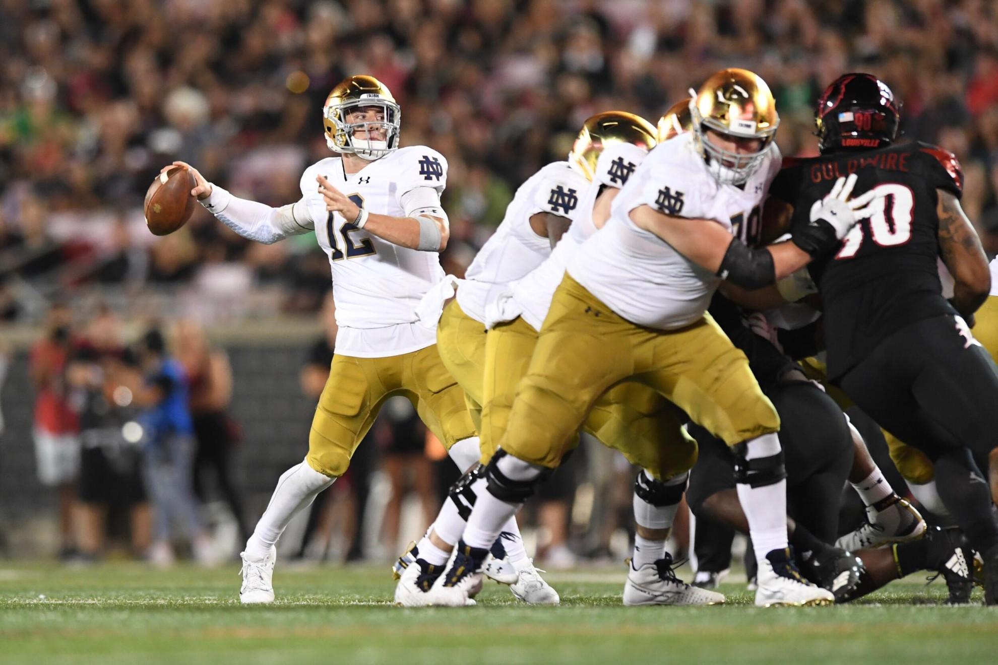 No. 9 Irish Clip Cardinals 35-17 No. 9 Irish Clip Cardinals 35-17