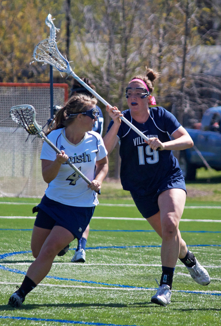 No. 8/9 Irish Dominate Second Half; Top Stanford 12-10 In Season Opener Junior Kaitlyn Brosco scored a goal and dished out two assists in Notre Dame's 12-10 win over Stanford to open the season.
