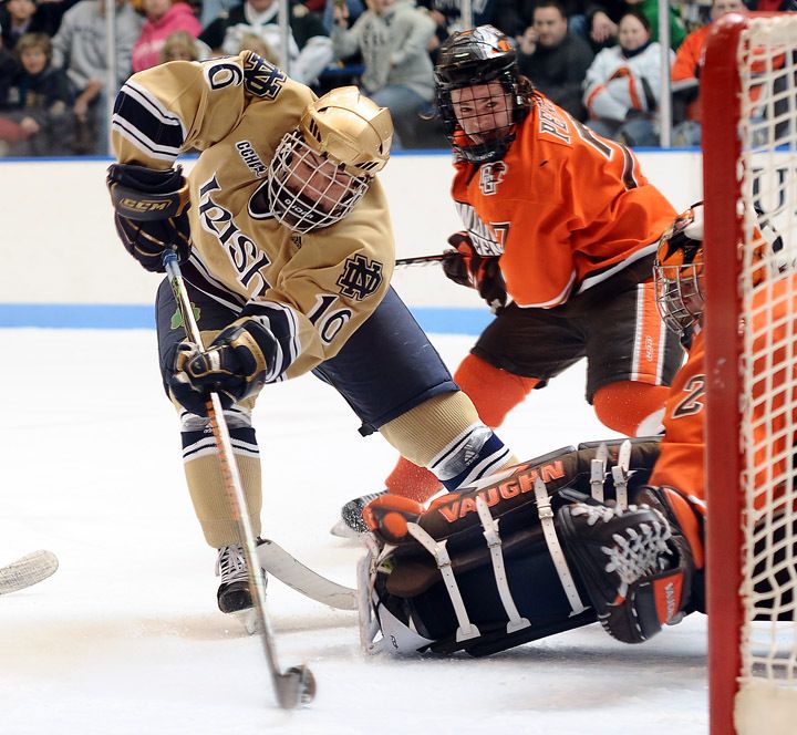 Dan Kissel gave Notre Dame a 1-0 lead at 19:36 of the first period with his third goal of the year.