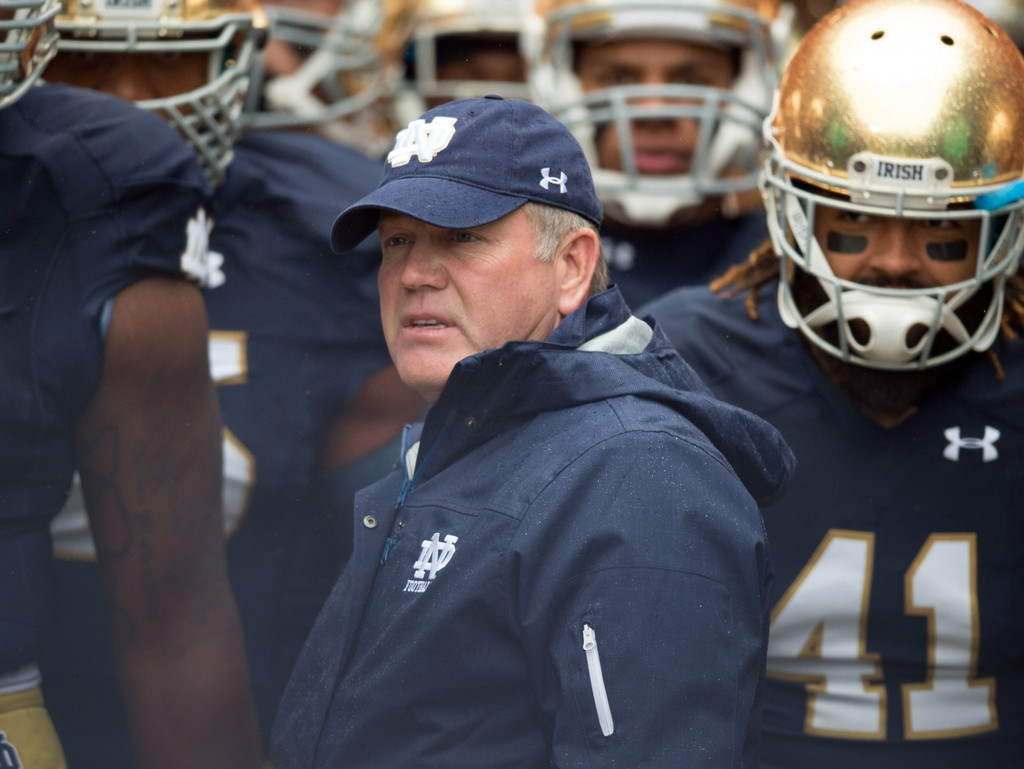 #9/8 Notre Dame 17, #14/13 Stanford 14 (USATSI)