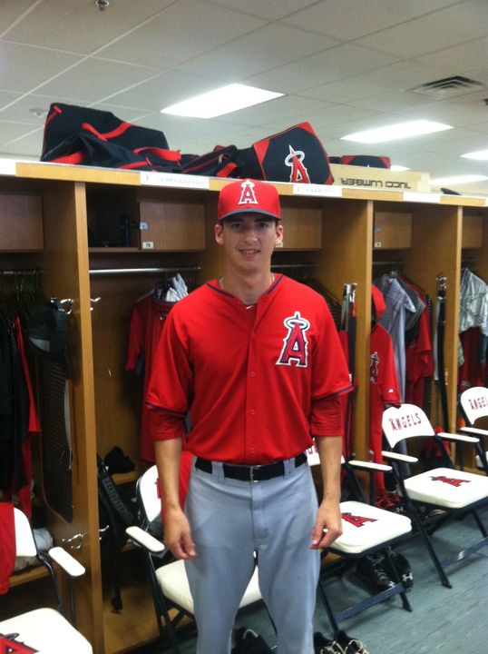 Notre Dame graduate Sean Fitzgerald signed a free agent contract with the Los Angeles Angels last Friday (June 20).