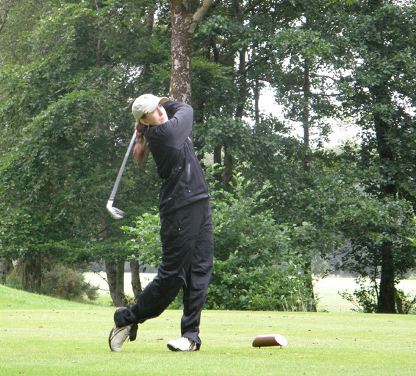 Play Suspended At The Bettie Lou Evans Invitational Kristin Wetzel and the Irish broke out their rain gear on Saturday morning, but they did not get the chance to tee off due to the soggy conditions at the Bettie Lou Evans Invitational.
