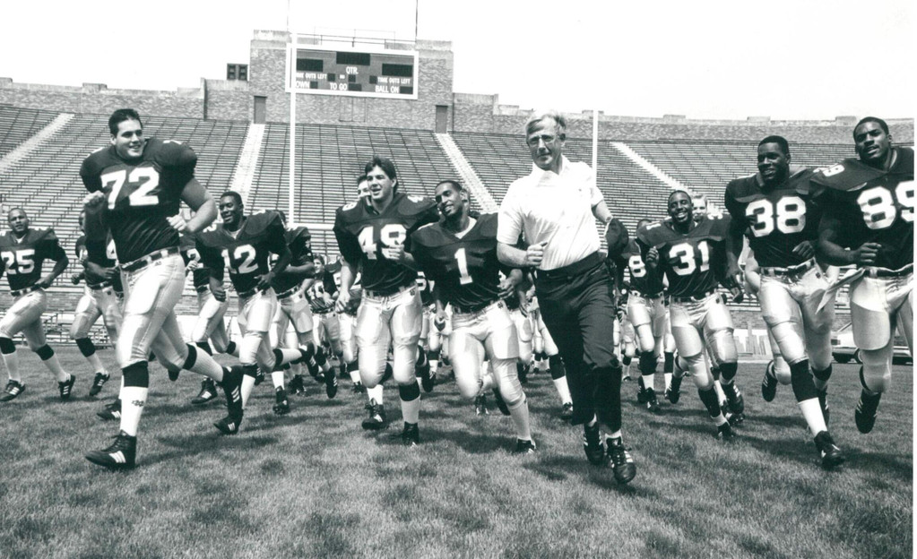 Notre Dame Fighting Irish - Official Athletics Website