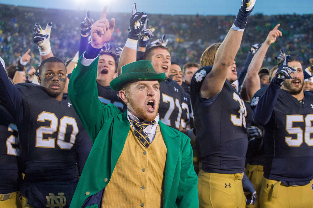 #9/8 Notre Dame 17, #14/13 Stanford 14 (USATSI)