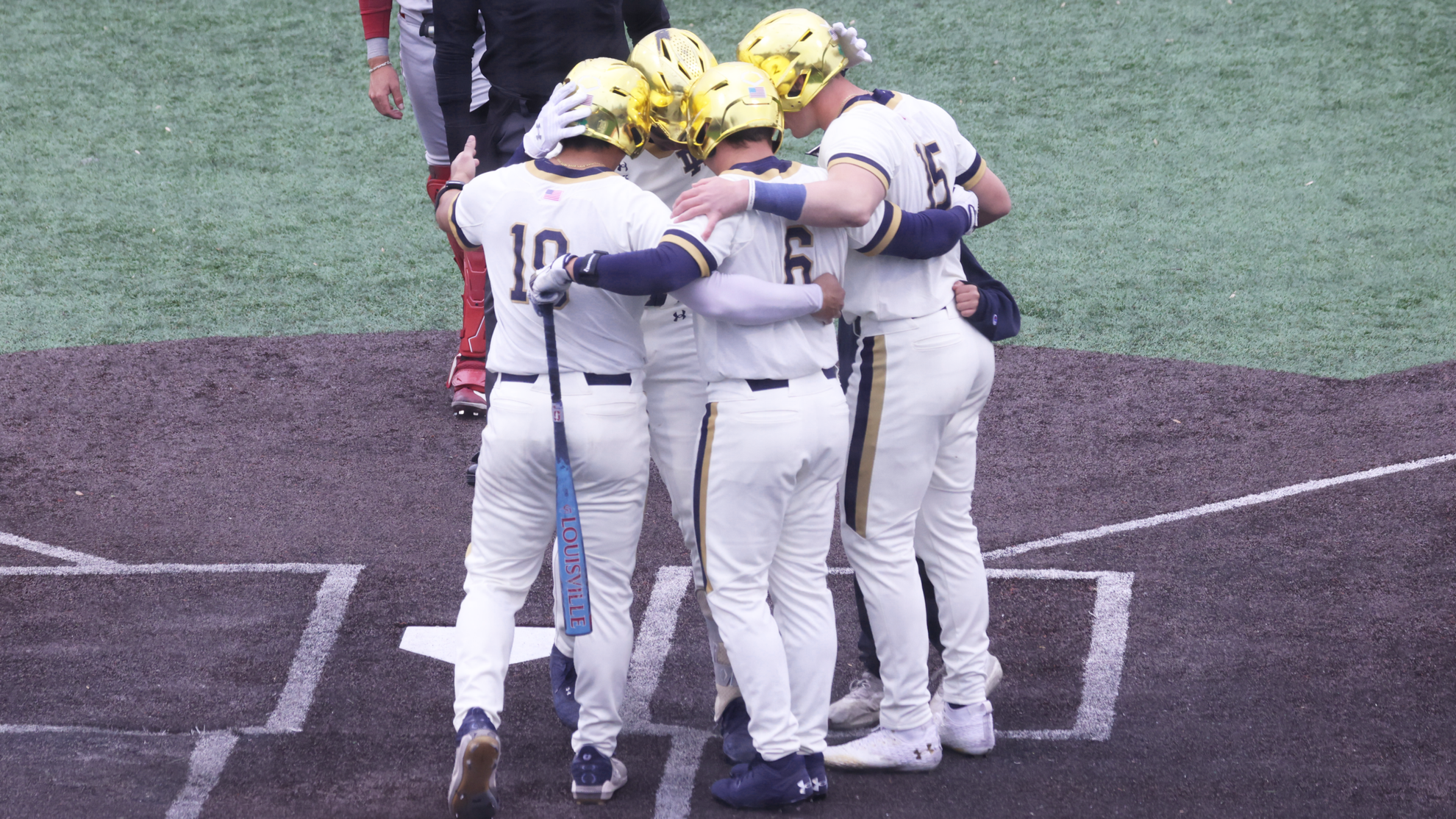 Irish Sweep Cardinal in Slugfest Irish Sweep Cardinal in Slugfest