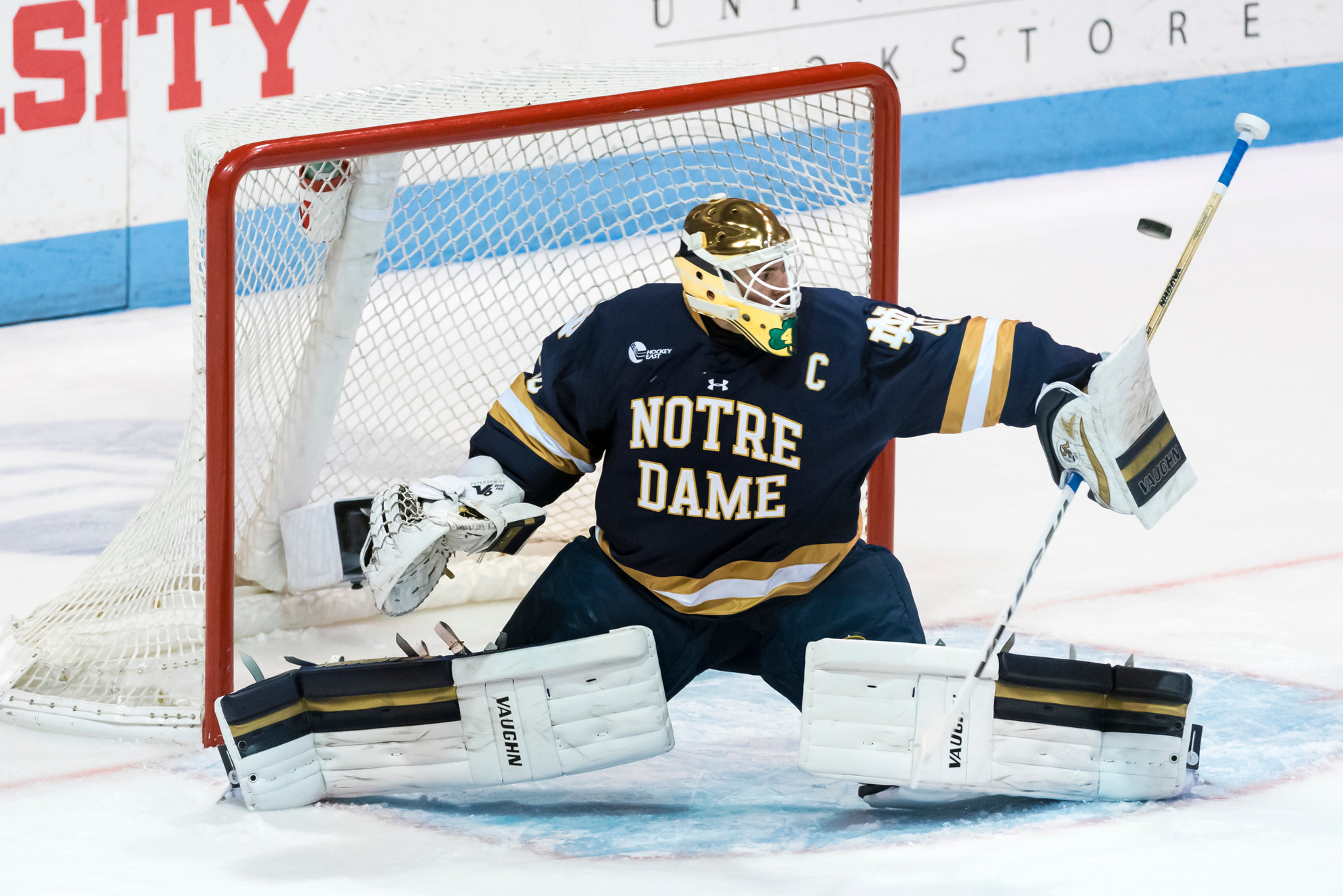 Irish And Huskies Stalled At 0-0 Through Two Periods Irish And Huskies Stalled At 0-0 Through Two Periods